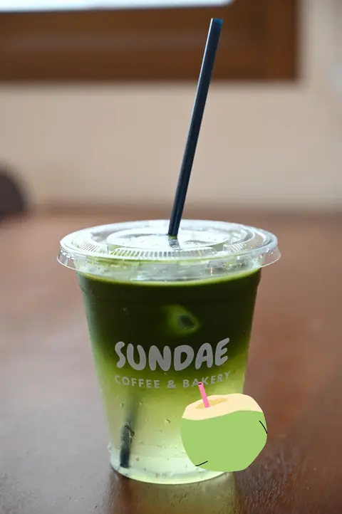 มัทฉะน้ำมะพร้าว Coconut Clear Matcha Sundae Coffee & Bakery