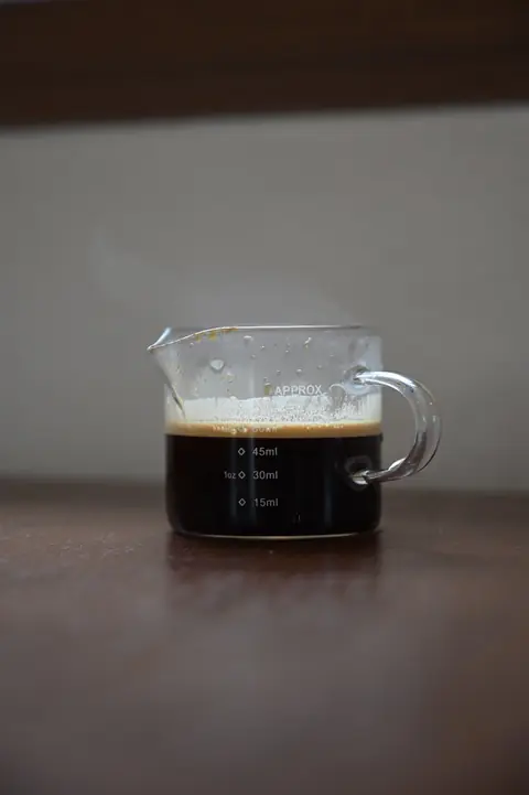 เอสเพรสโซ่ร้อน Espresso Shot Sundae Coffee & Bakery