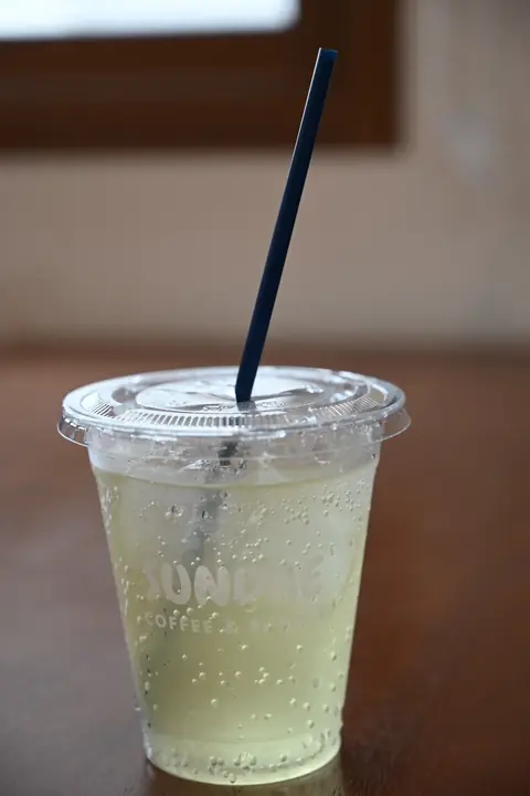 น้ำผึ้งมะนาวโซดา Honey Lemon Soda Sundae Coffee & Bakery