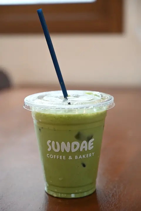 มัทฉะลาเต้ Iced Matcha Latte Sundae Coffee & Bakery
